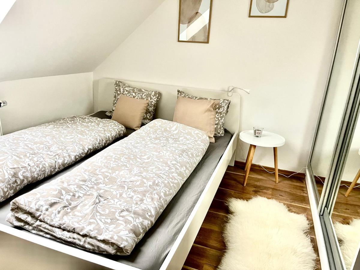 Apartman Pod Horama Leilighet Jilemnice Eksteriør bilde